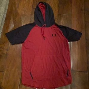 Under Armour Men’s SM shirt with hood